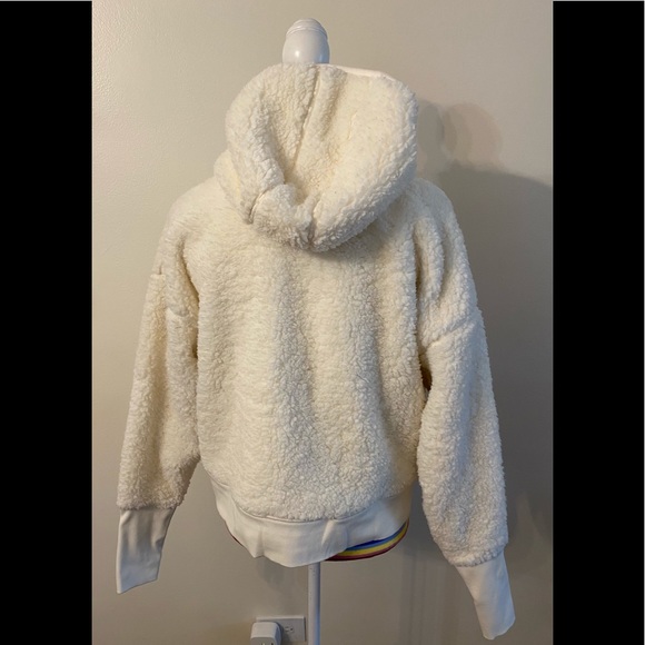 Marika coconut milk shoreline Sherpa jacket size M perfect condition NEW W/tags - Picture 7 of 14